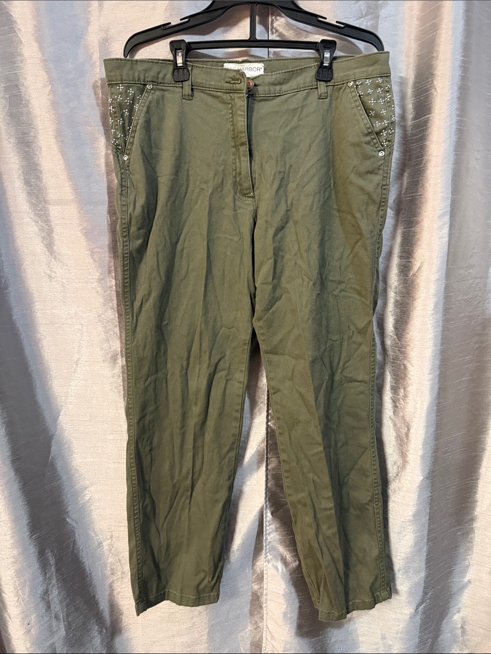 Sag Harbor Olive Green Cropped Pants with Studded Pocket Detail